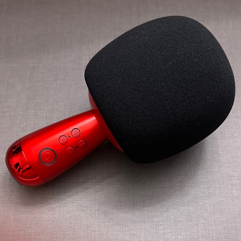 NWOT Calf bluetooth wireless karaoke microphone